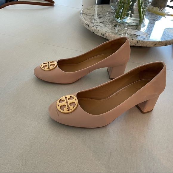 Tory Burch, Chelsea Block Heel - Picture 3 of 6